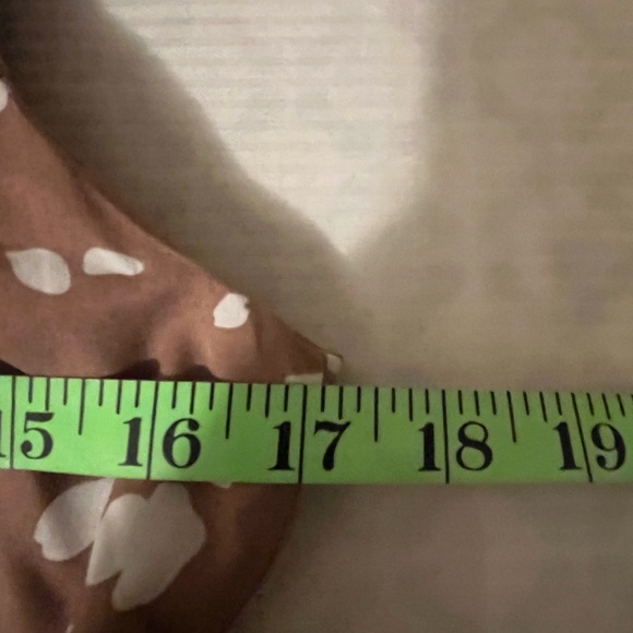 She & Sky Spices Peach  and White Polka Dot Wrap Romper, size Small - Picture 5 of 7